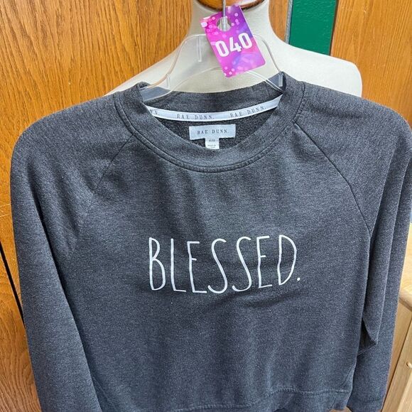 EUC Rae Dunn Gray “Blessed” Sweatshirt Size Medium #040 - Picture 4 of 5